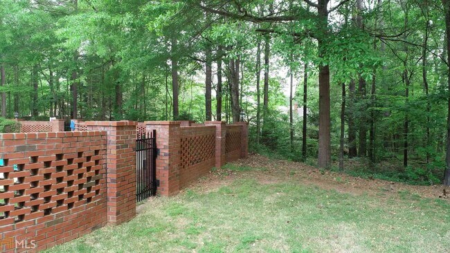 Building Photo - 102 St Angela Merici Ct