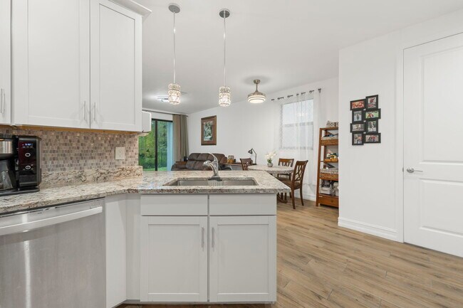 Building Photo - 7587 Morgan Way