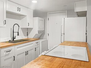 Building Photo - 1441 Dorothy Ave