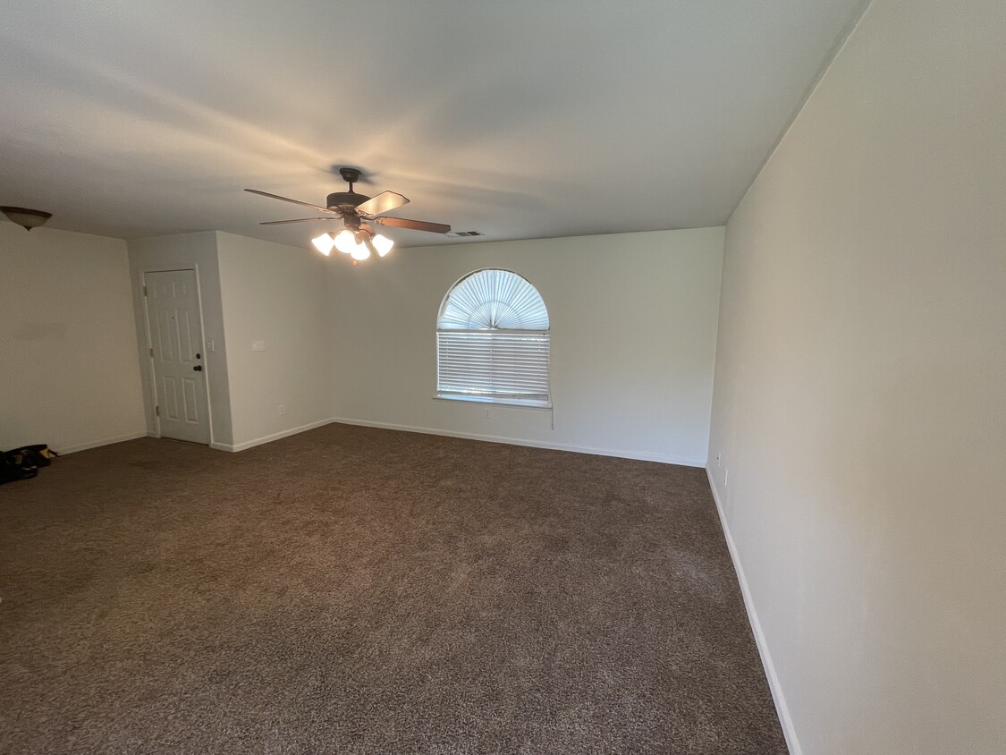 109 Medina Ct, Arvin, CA 93203 - House Rental in Arvin, CA | Apartments.com