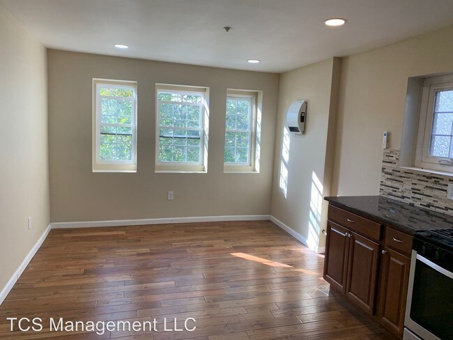 Foto del edificio - 662 N 33rd St