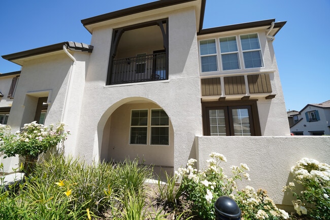 Building Photo - 28635 N Pietro Dr