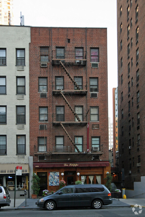 Primary Photo - 1315 Second Ave