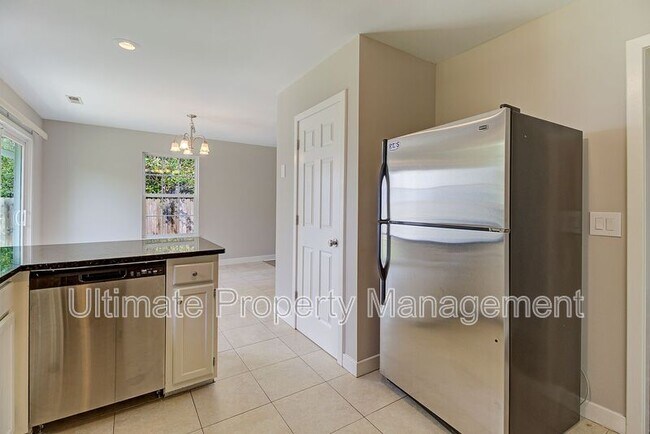 Foto del edificio - 6232 Murrayville Rd