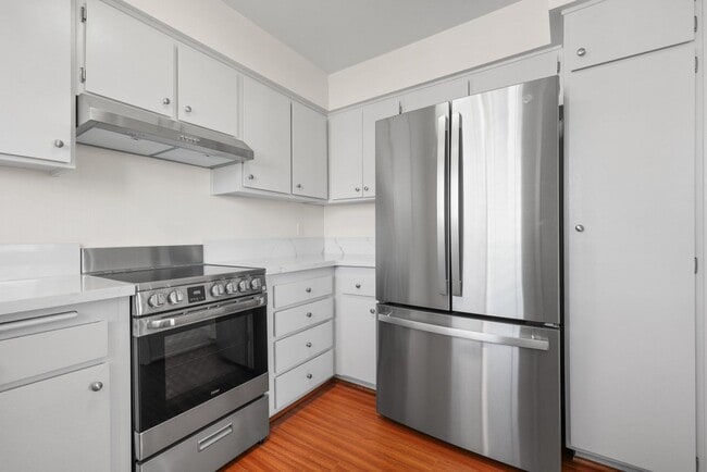 Building Photo - Wonderful Location & Value in Oceana 55+ Community