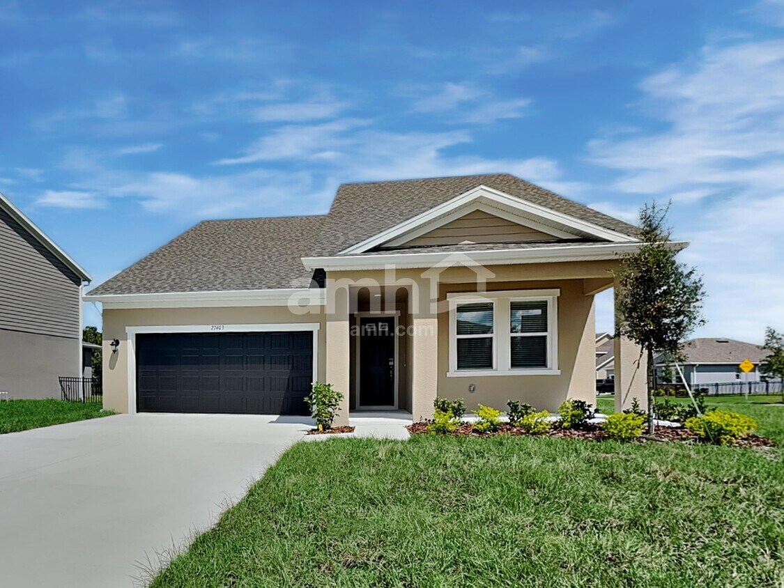 Foto principal - 27403 St Andrews Ave