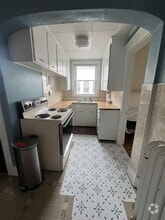 Building Photo - 200 Sabattus St