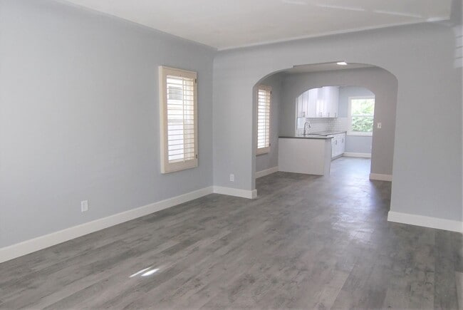 Building Photo - BB LLC - Savona Walk