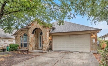 Building Photo - 10320 Big Thicket Dr
