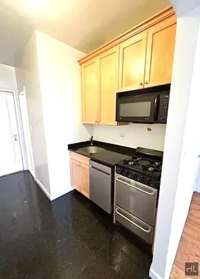 Building Photo - East 84th Street