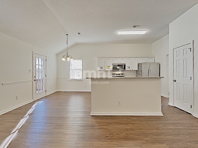 Building Photo - 4125 Medford Dr NW