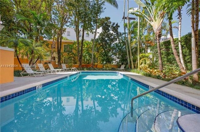 Photo - 1 Alhambra Cir Apartment