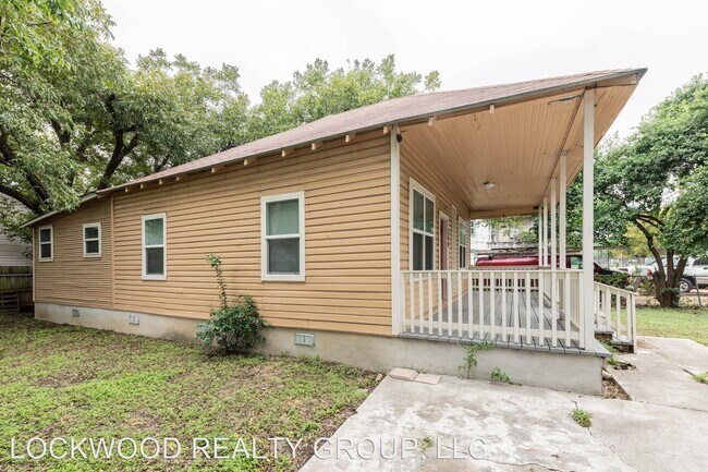Foto del edificio - 2 br, 2 bath House - 146 VALERO ST
