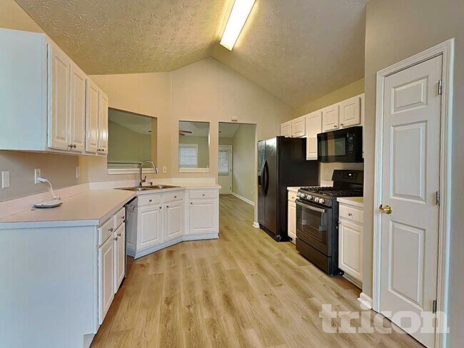 Building Photo - 2930 Arden Ridge Dr