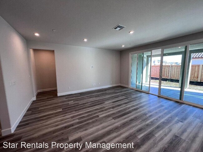 Building Photo - 3 br, 2 bath House - 1205 Princeton