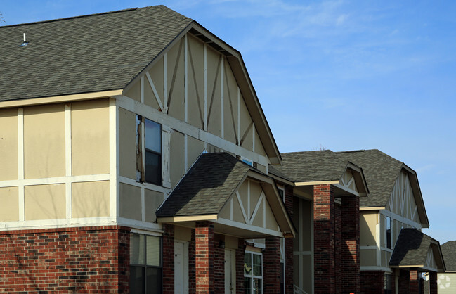 Building Photo - Yorkshire Place Apartments