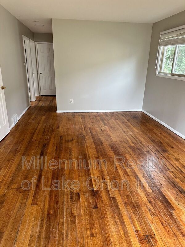 Foto del edificio - 397 Cameron Ave