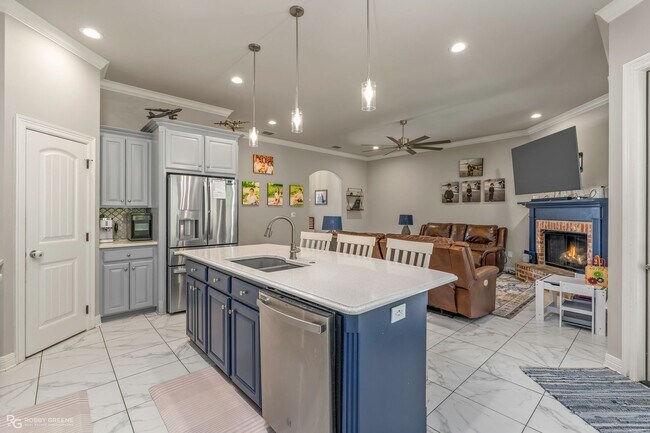 Foto del edificio - Modern 4BR Home w/ Bonus Room in Dogwood South