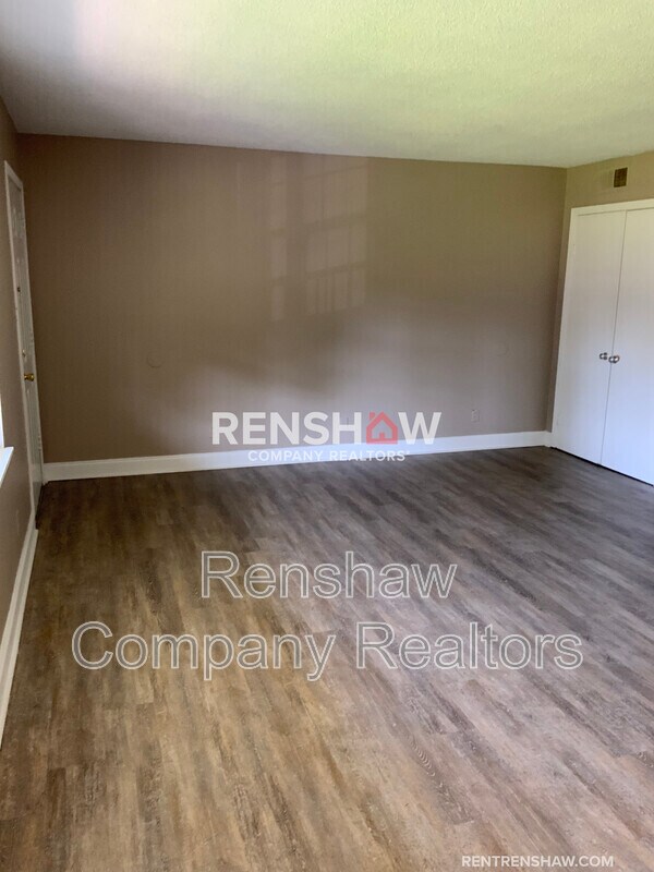 Building Photo - 1401 Meeks St
