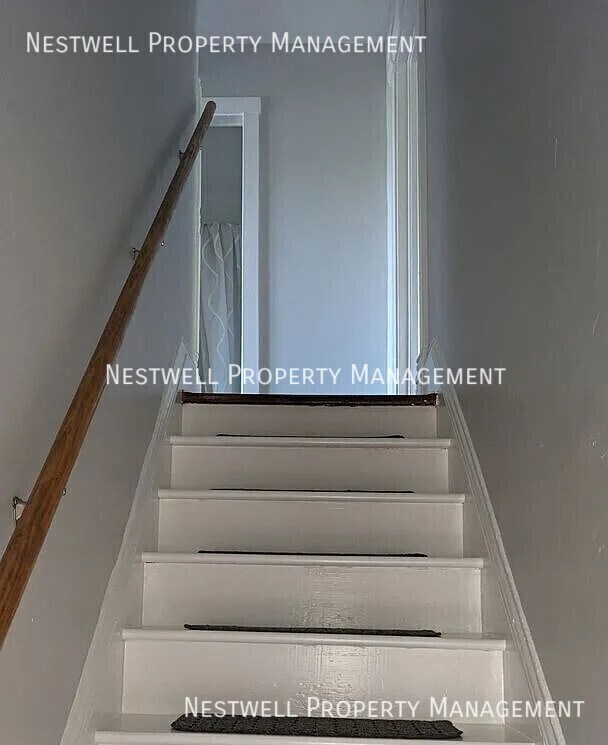 Building Photo - 873 E 300 S