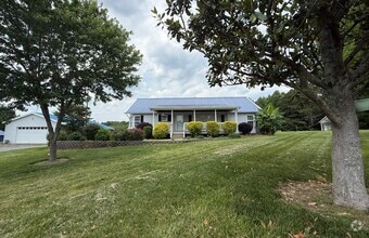 Building Photo - 12365 NC-24