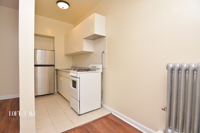 Foto del edificio - 6250 N Winthrop Ave