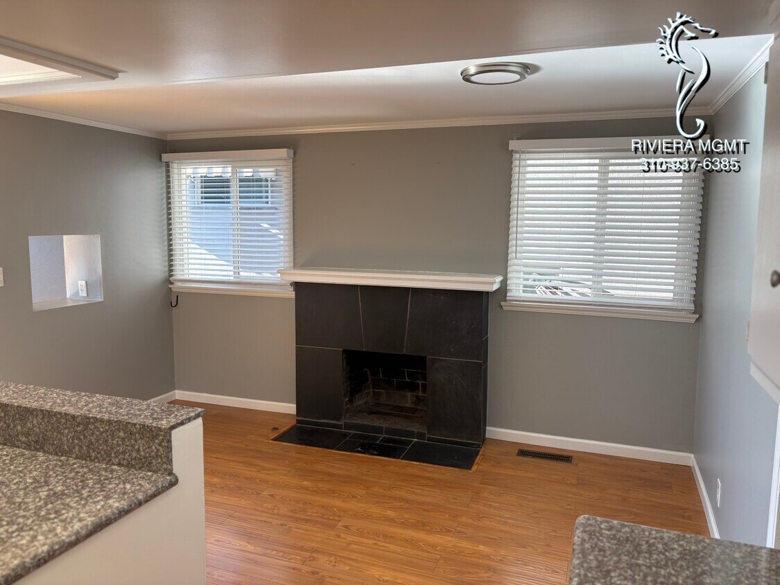 Foto principal - 1216 Manhattan Ave