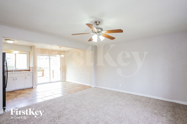 Foto del edificio - 5902 E 95th Terrace