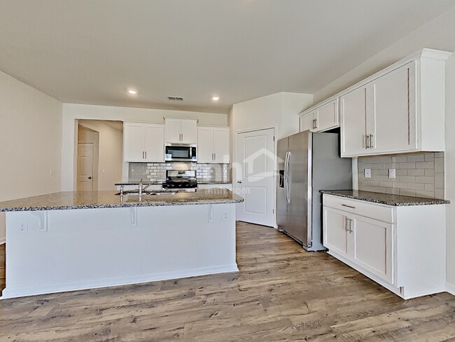 Foto del edificio - 5009 Jamie Sloop Ln