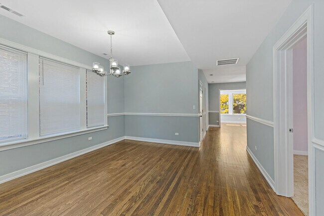 Building Photo - 7939 S Ada St