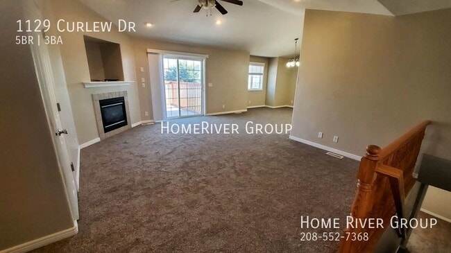 Building Photo - 2914sf 5 bed 3 bath home in Ammon by HomeR...