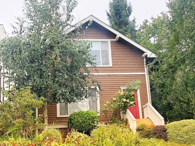 Beautiful Madison Valley Craftsman - Beautiful Madison Valley Craftsman House