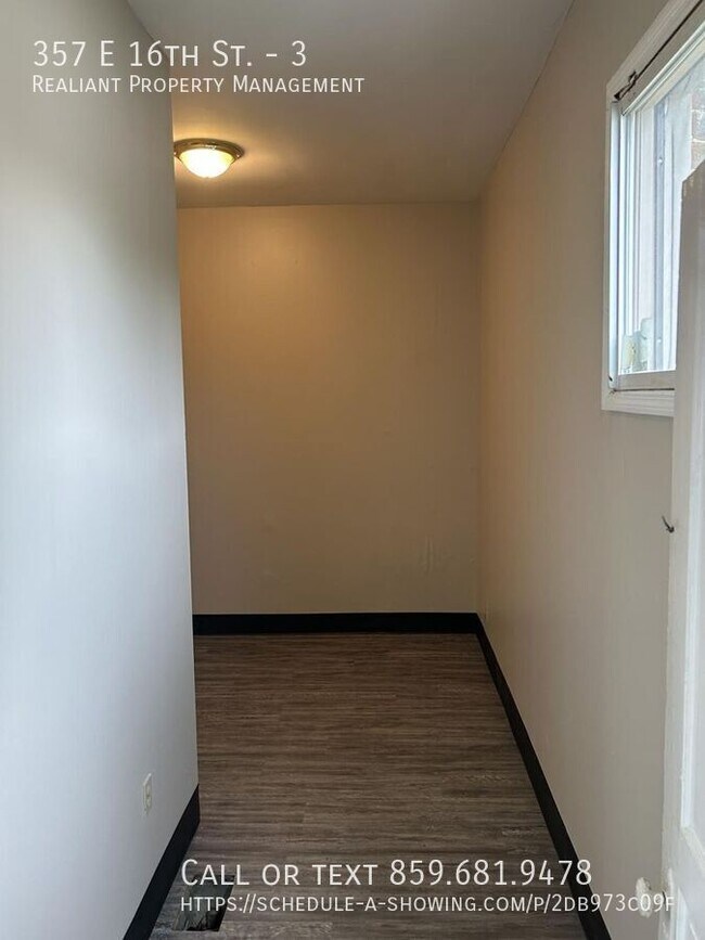 Foto del edificio - 357 E 16th St