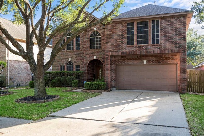 Building Photo - 15225 Shapiro Springs Ln