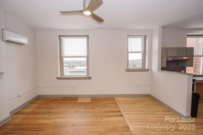 Building Photo - 197 N 2nd St