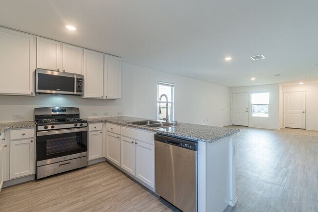 Building Photo - 5602 Willow Breeze