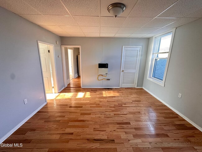 Foto del edificio - 129 Main St