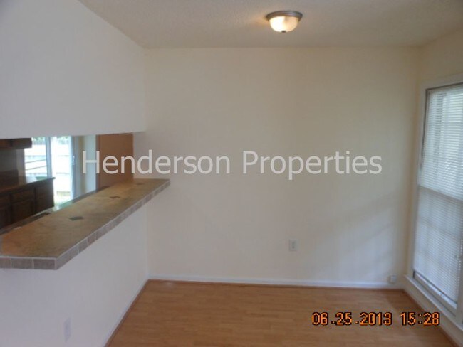 Building Photo - 8221 Meadowdale Ln