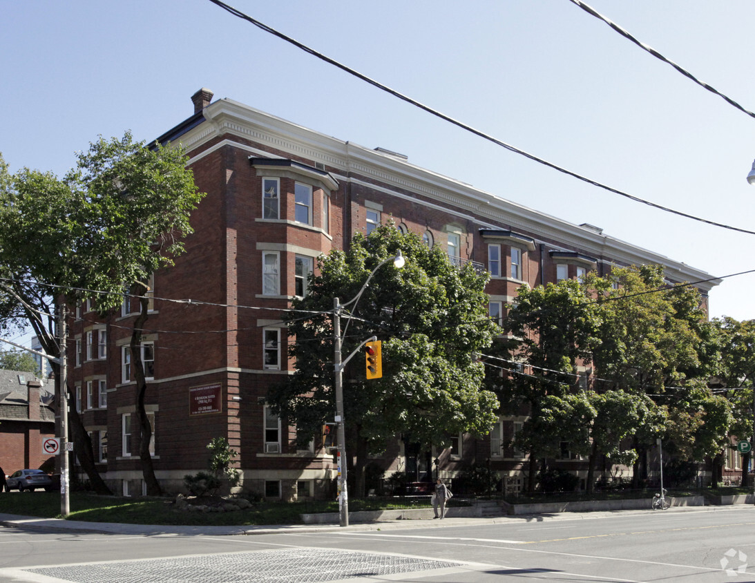 Primary Photo - Spadina Garden Luxury Apartments