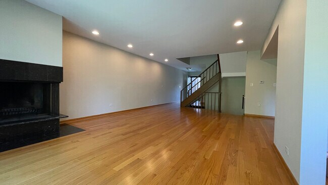 Building Photo - 1723 Wildberry Dr
