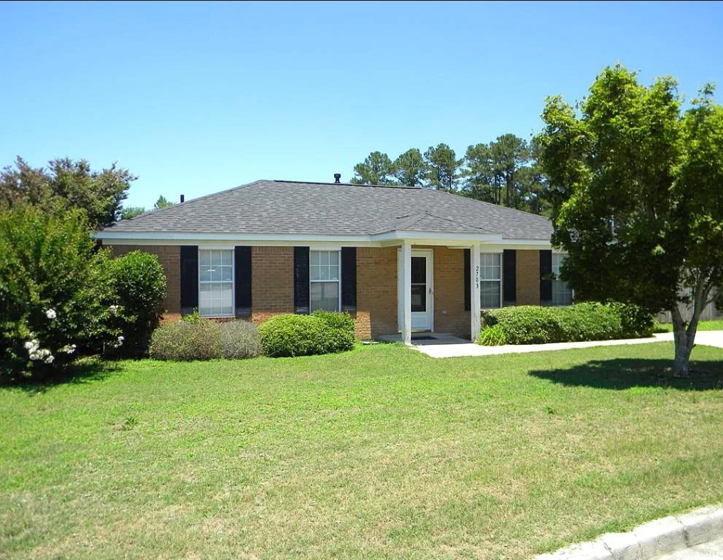 Foto principal - 2703 Blossom Dr