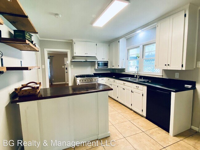Foto del edificio - 4 br, 2 bath House - 173 N Arlington