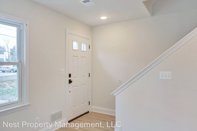 Building Photo - 253 Stribling Ave