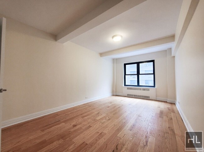 Building Photo - SPACIOUS Midtown East 2 Bedroom - WON'T LA...