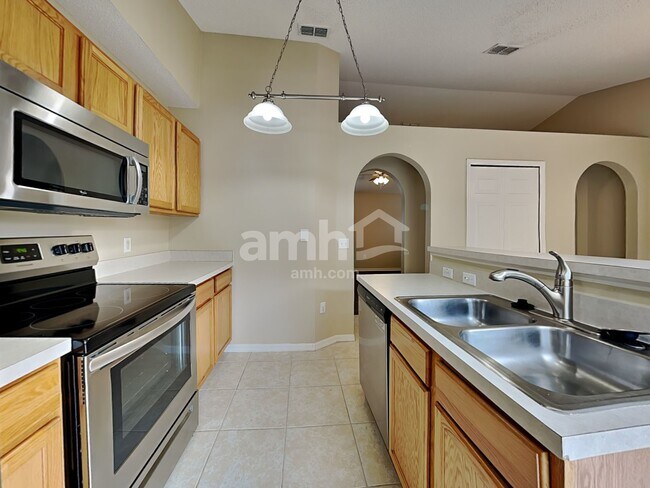 Building Photo - 30230 Rattana Ct