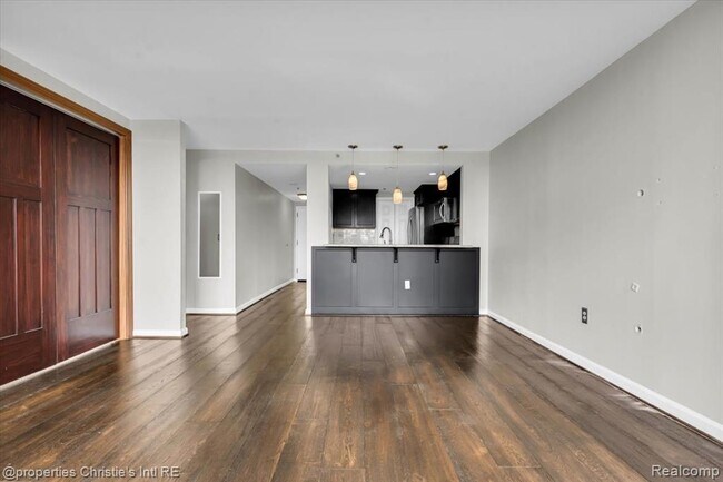 Foto del edificio - 250 E Harbortown Dr