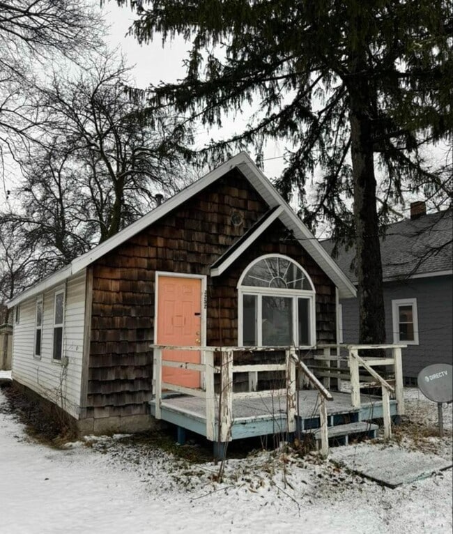 Foto del edificio - 3252 Birch Row Dr