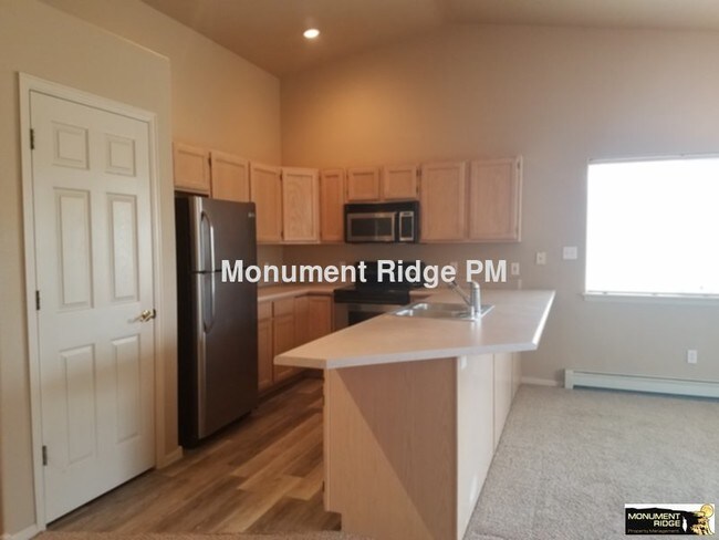 Building Photo - 7 Burgundy Ct