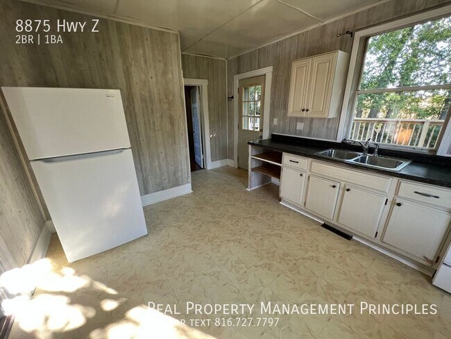 Foto del edificio - 8875 Hwy Z