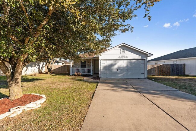 Building Photo - 512 Mitchell Dr